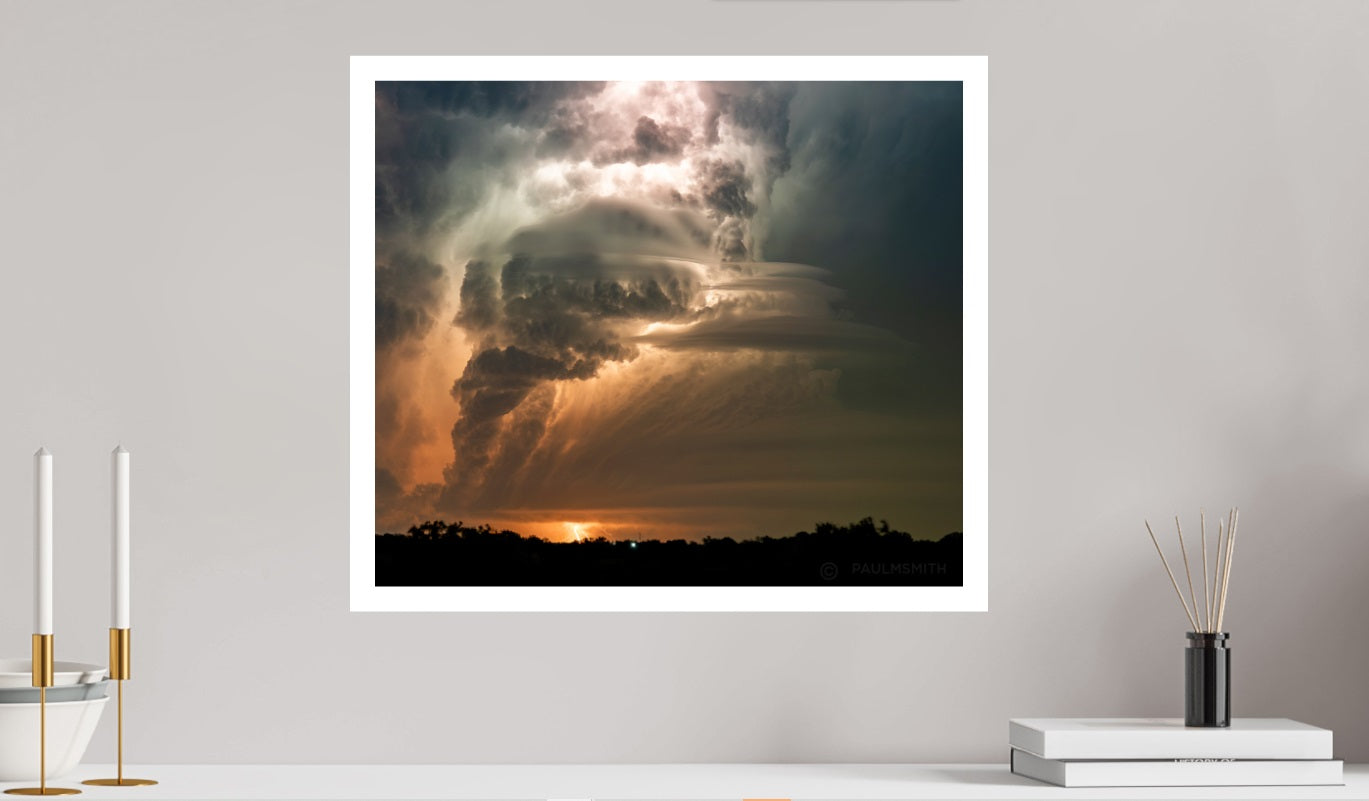 Corkscrew updraft into pileus cloud